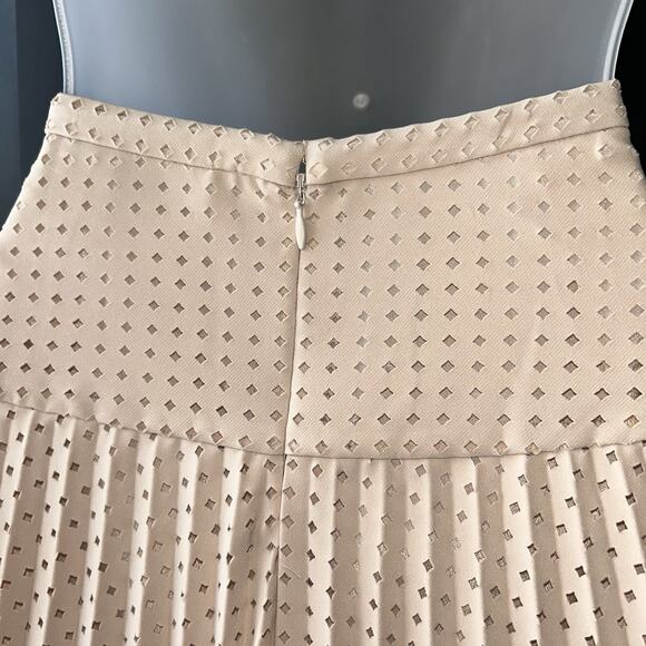 J. Crew Laser Cut Drop Waist Pleated Mini Skirt Womens Size 4 Nude Lined - Picture 7 of 11